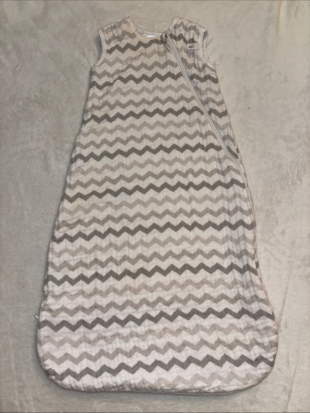Perlim pinpin gender Neutral Chevron Baby Sleep Sack - Beige & Gray 0.7 TOG